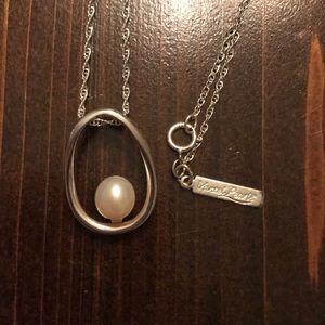 Peaceful Moments pearl Necklace